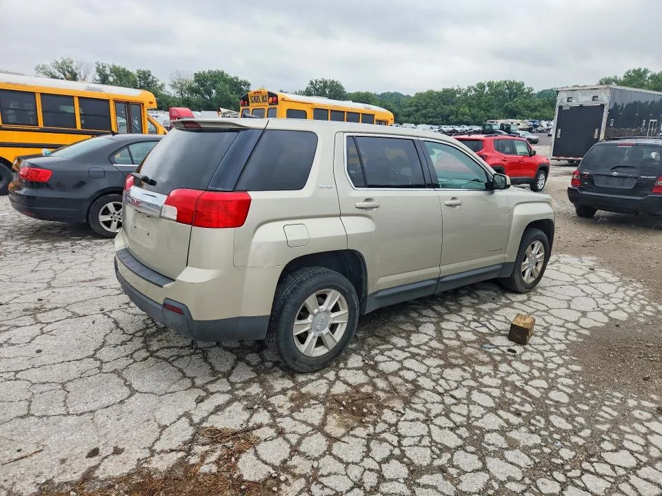 2GKALMEK2D6241668 — 2013 GMC TERRAIN photo 3