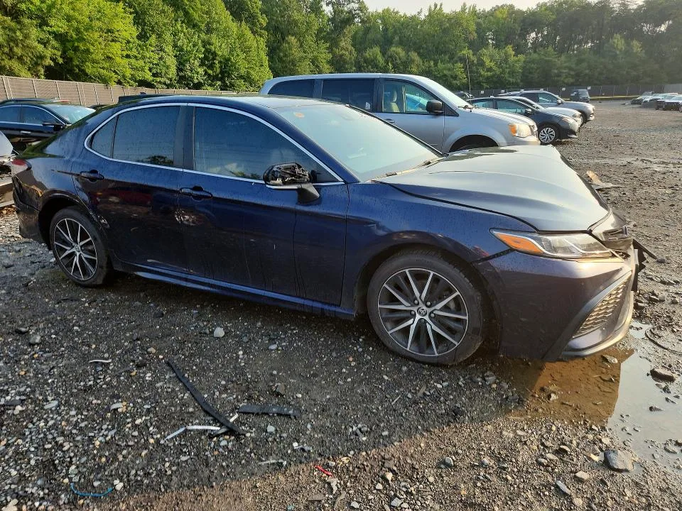 4T1G11AK2NU052601 — 2022 TOYOTA CAMRY photo 4
