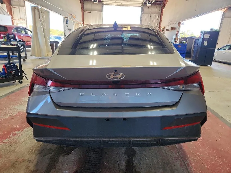 KMHLM4DGXRU699736 — 2024 HYUNDAI ELANTRA photo 6