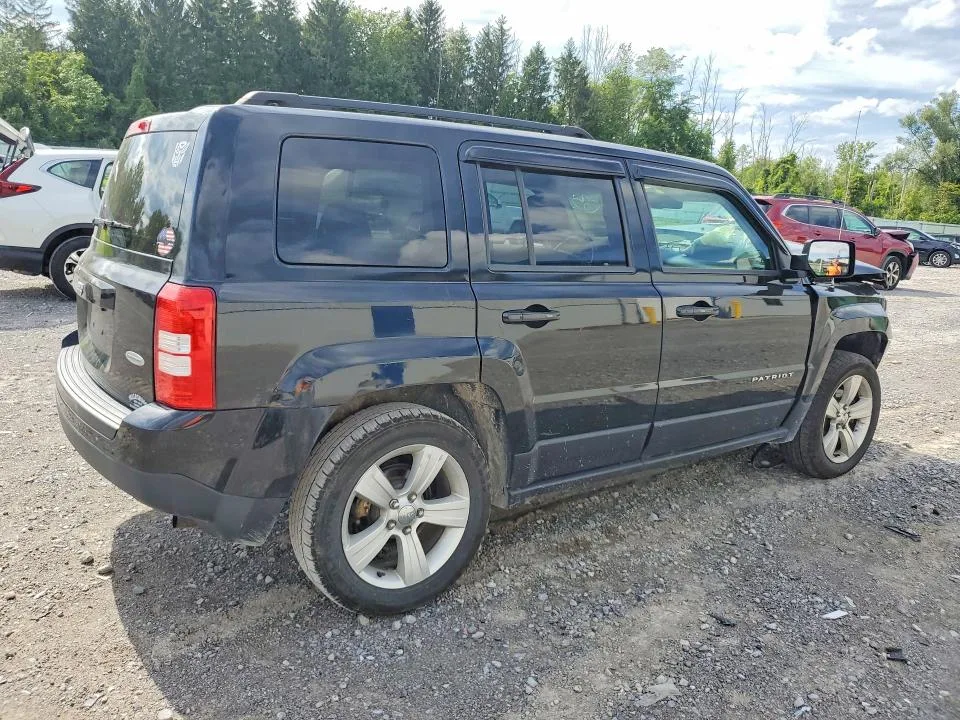 1C4NJRFB7ED766095 — 2014 JEEP PATRIOT photo 3