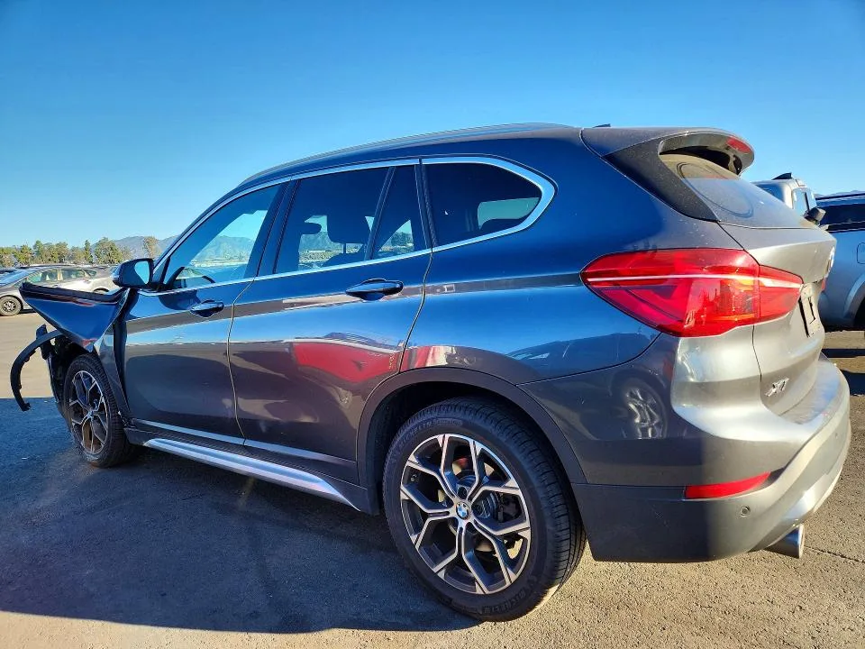 WBXJG7C03L5P41273 — 2020 BMW X1 photo 2