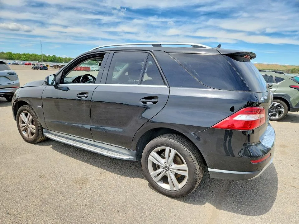 4JGDA5HB9CA009839 — 2012 MERCEDES-BENZ ML photo 2