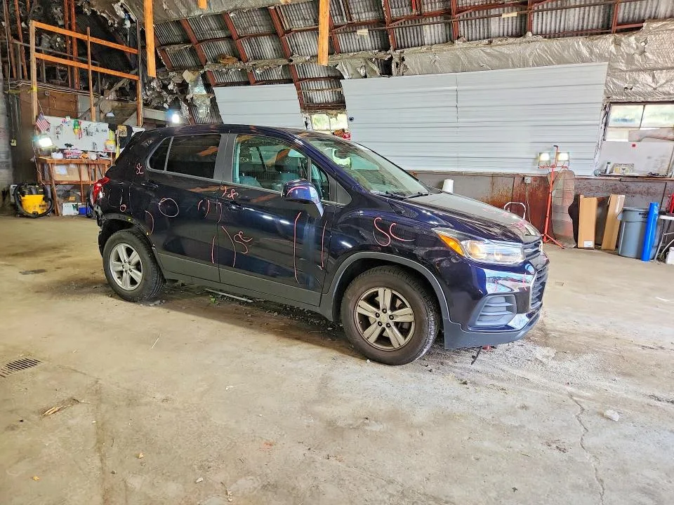 KL7CJKSB5MB321110 — 2021 CHEVROLET TRAX photo 4