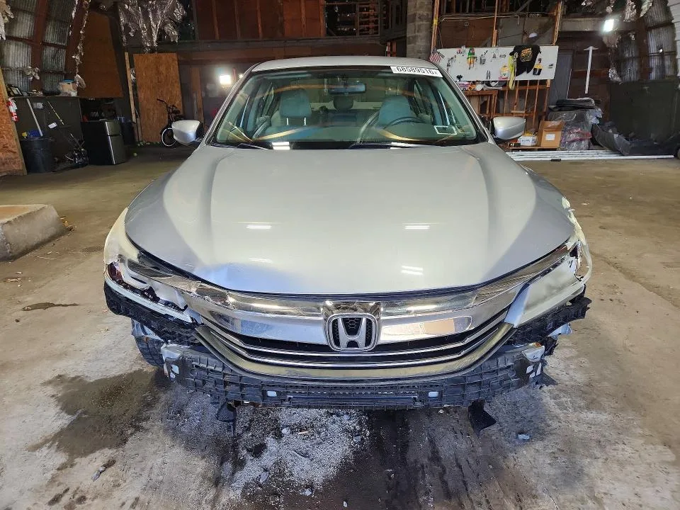1HGCR2F39GA182660 — 2016 HONDA ACCORD photo 5