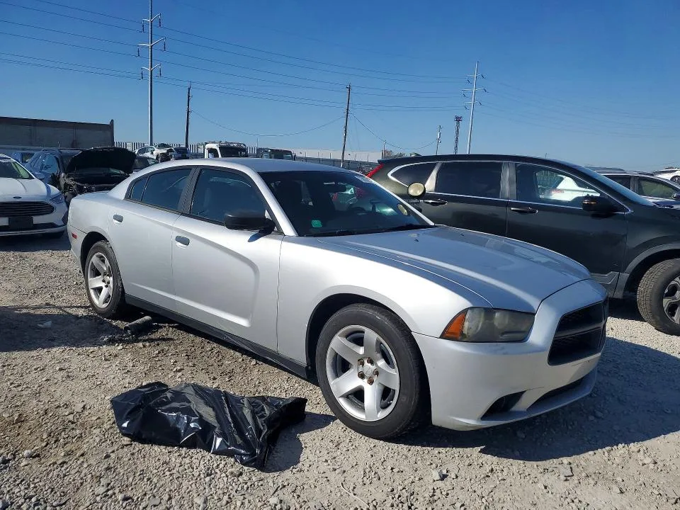 2C3CDXAT9DH677346 — 2013 DODGE CHARGER photo 4