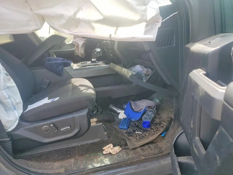 1FTEW1EG4JFC91133 — 2018 FORD F150 photo 8