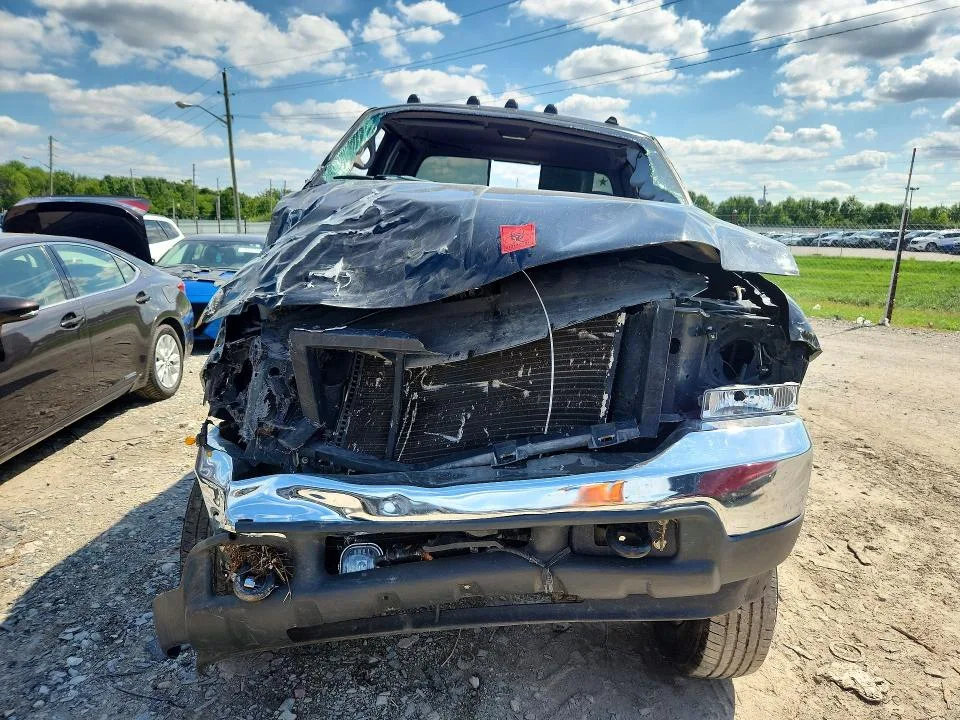 3FTNX21F31MA39468 — 2001 FORD F250 photo 5
