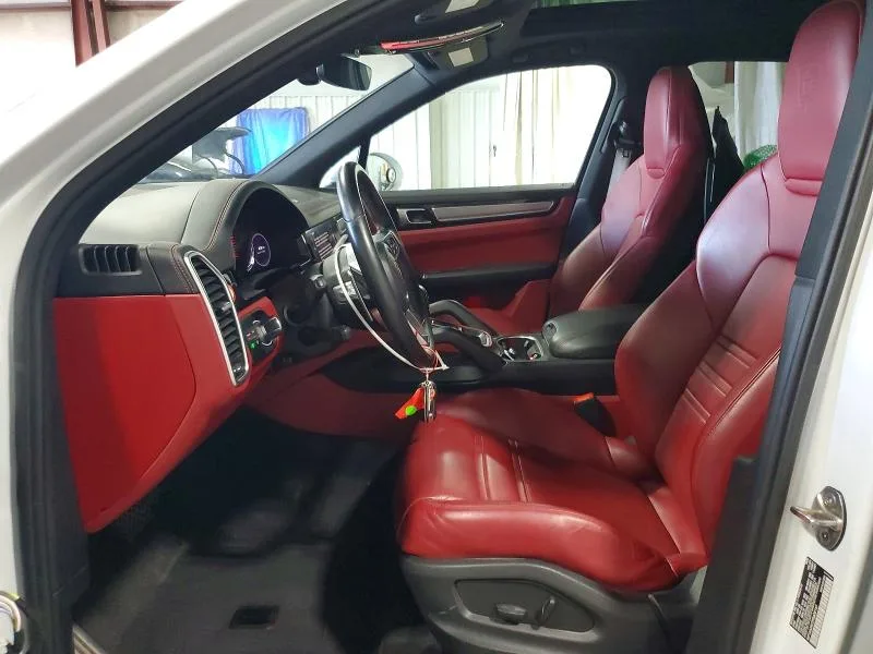 WP1AA2AY2PDA00147 — 2023 PORSCHE CAYENNE photo 7