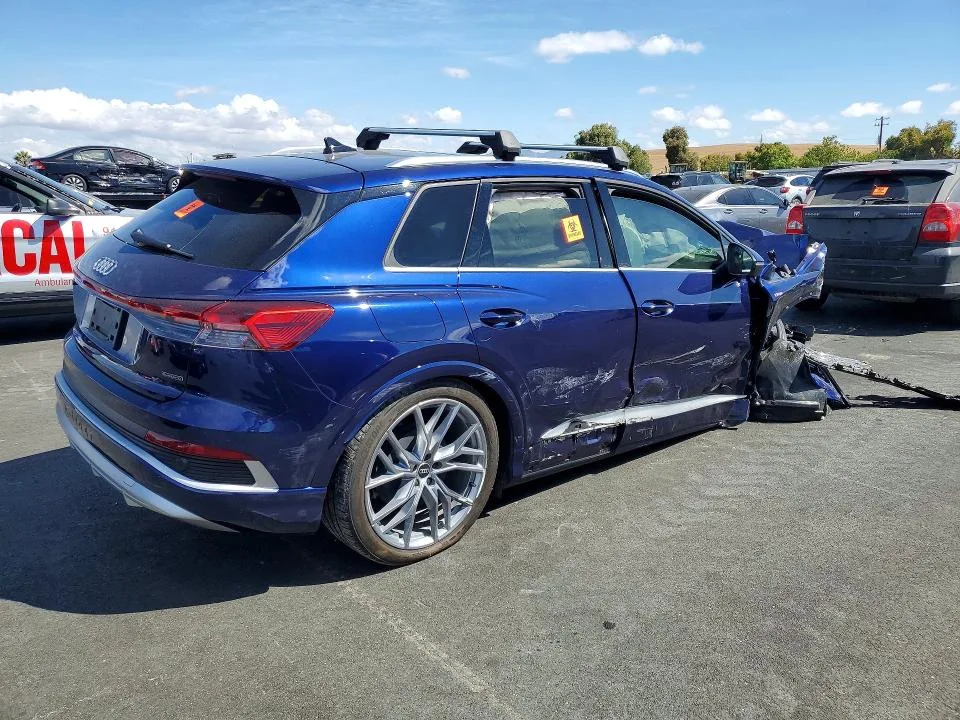 WA1MUBFZ1SP062700 — 2025 AUDI Q4 E-TRON photo 3