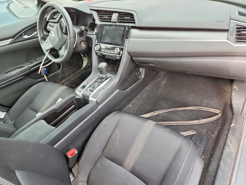 2HGFC2F51JH043681 — 2018 HONDA CIVIC photo 8