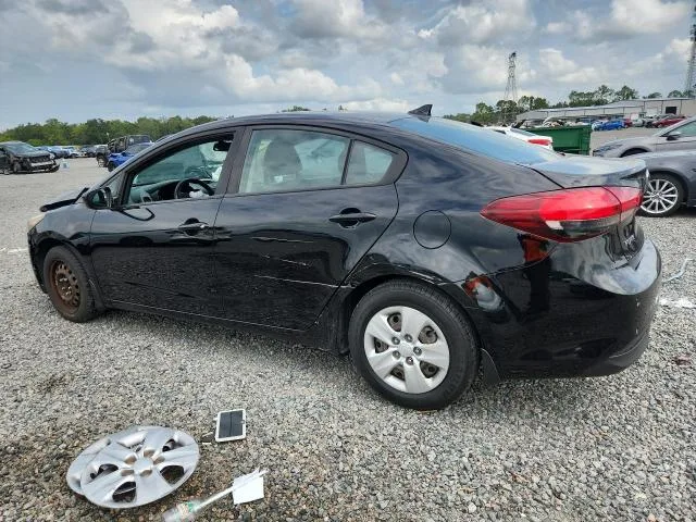 3KPFK4A7XJE235487 — 2018 KIA FORTE photo 2