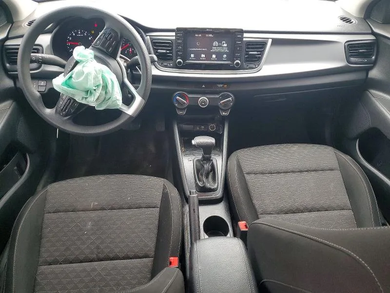3KPA24AB9KE230524 — 2019 KIA RIO photo 8