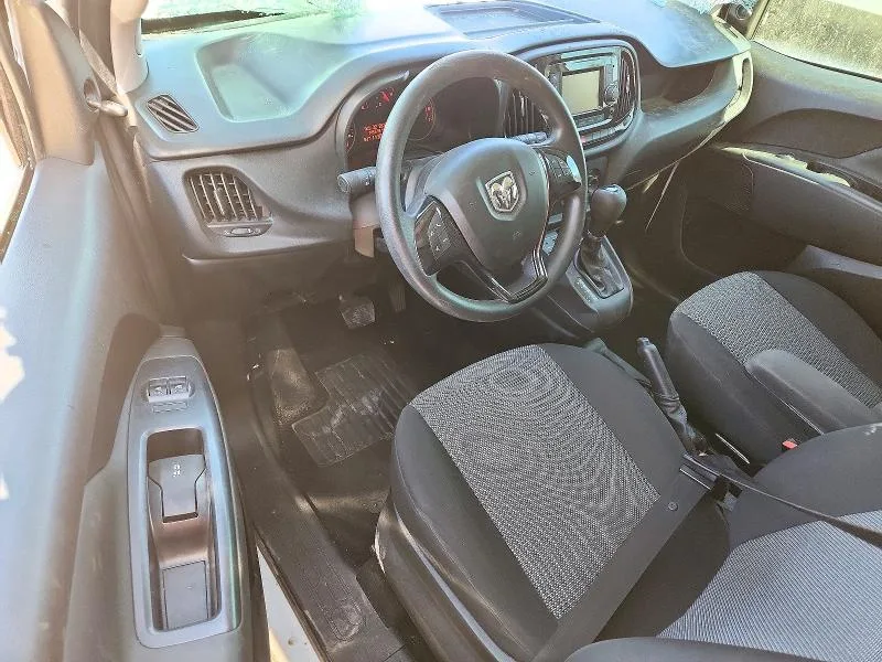 ZFBERFAB7J6L62293 — 2018 RAM PROMASTER CITY photo 8