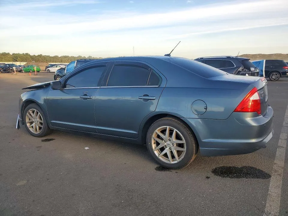 3FAHP0JA3CR404779 — 2012 FORD FUSION photo 2