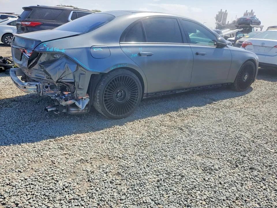 W1K6G7GBXNA111748 — 2022 MERCEDES-BENZ S photo 3