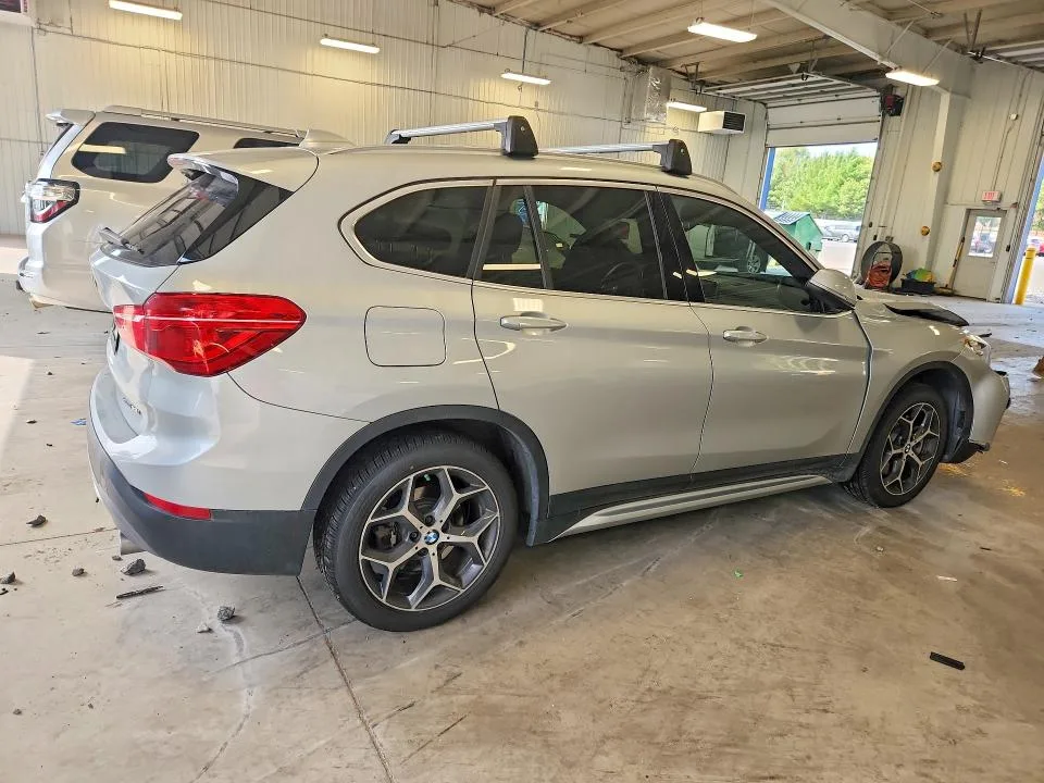 WBXHT3C34J5L33469 — 2018 BMW X1 photo 3