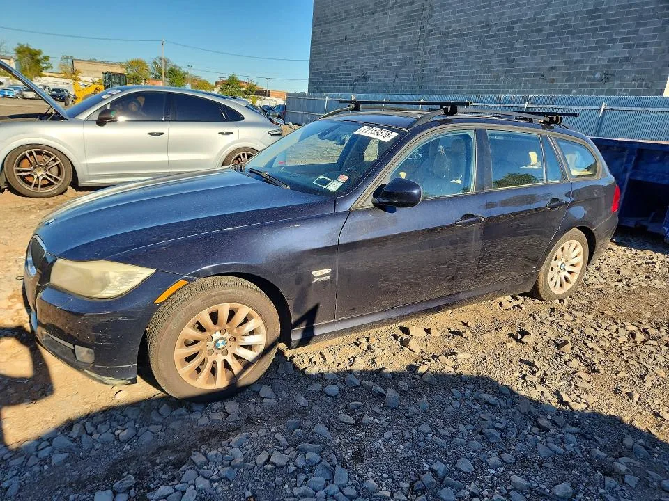 WBAUU33539A540381 — 2009 BMW 328