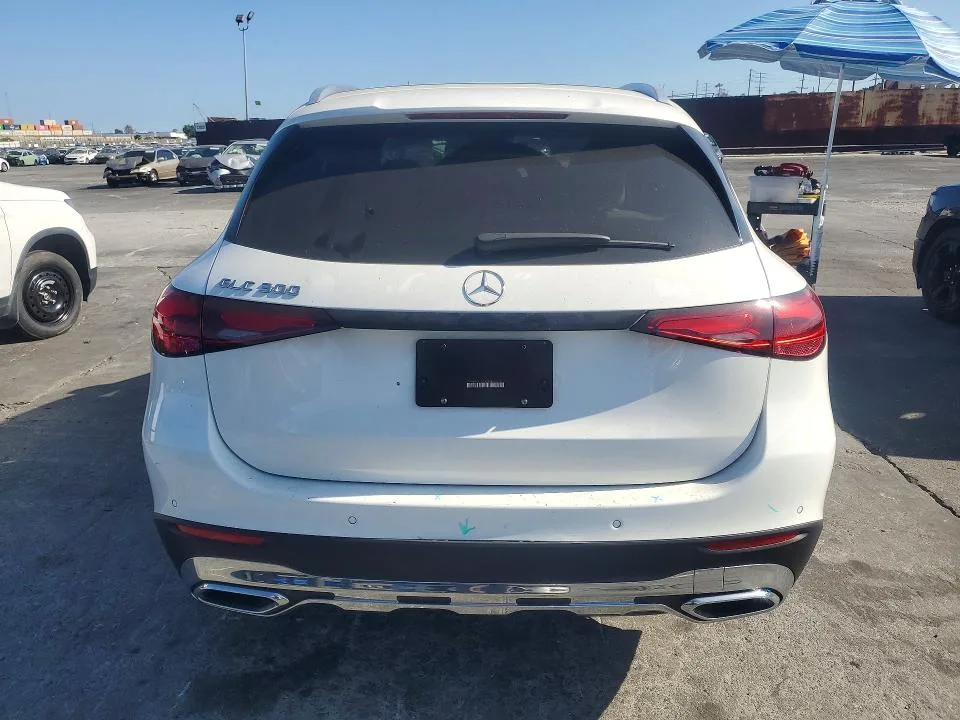W1NKM4GB1SF252943 — 2025 MERCEDES-BENZ GLC photo 6