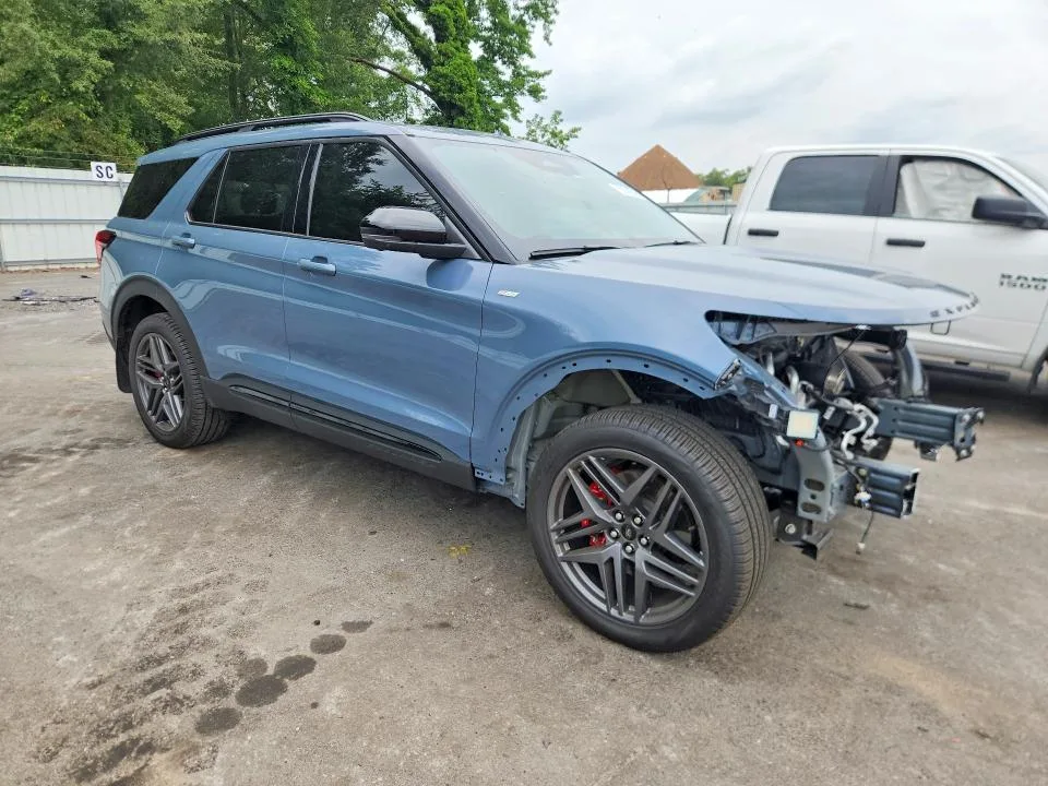 1FMUK8KH5SGC73731 — 2025 FORD EXPLORER photo 4