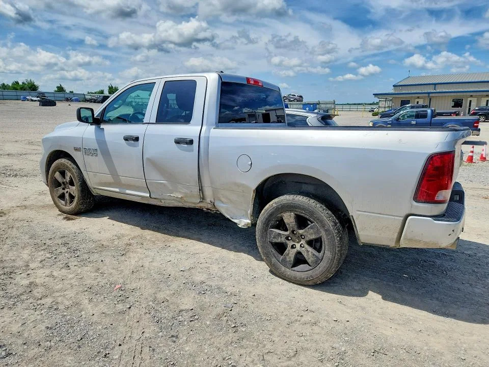 1C6RR7FT7DS631742 — 2013 RAM 1500 photo 2