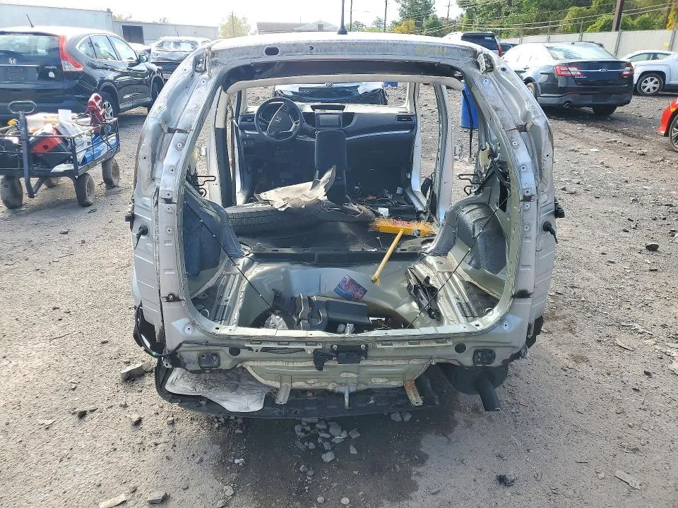 2HKRM4H56FH669047 — 2015 HONDA CR-V photo 6