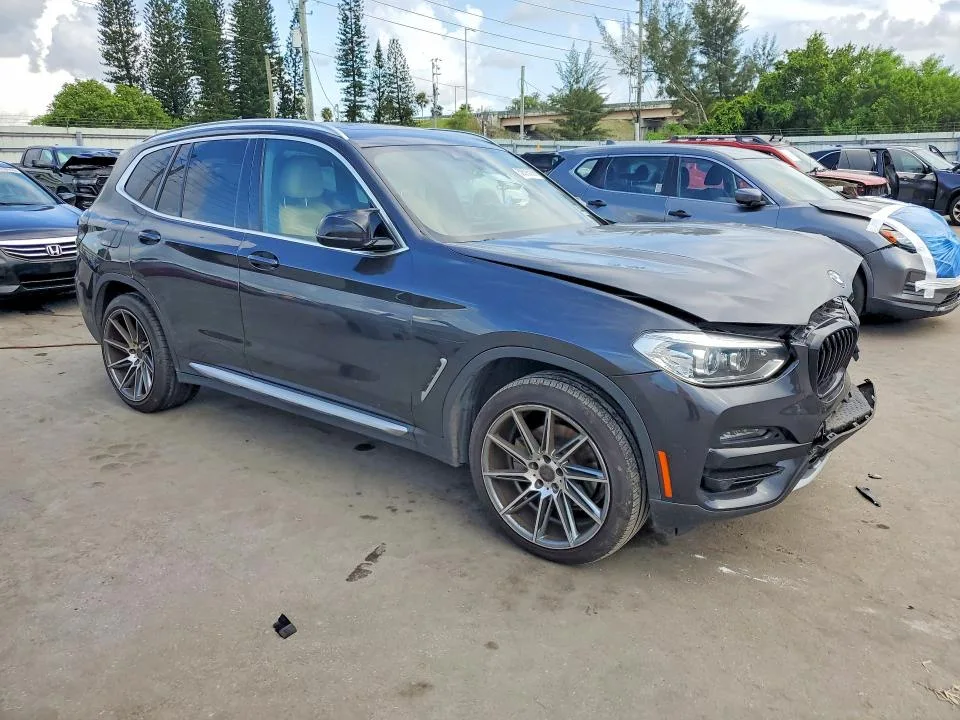 5UXTY3C04M9G63397 — 2021 BMW X3 photo 4