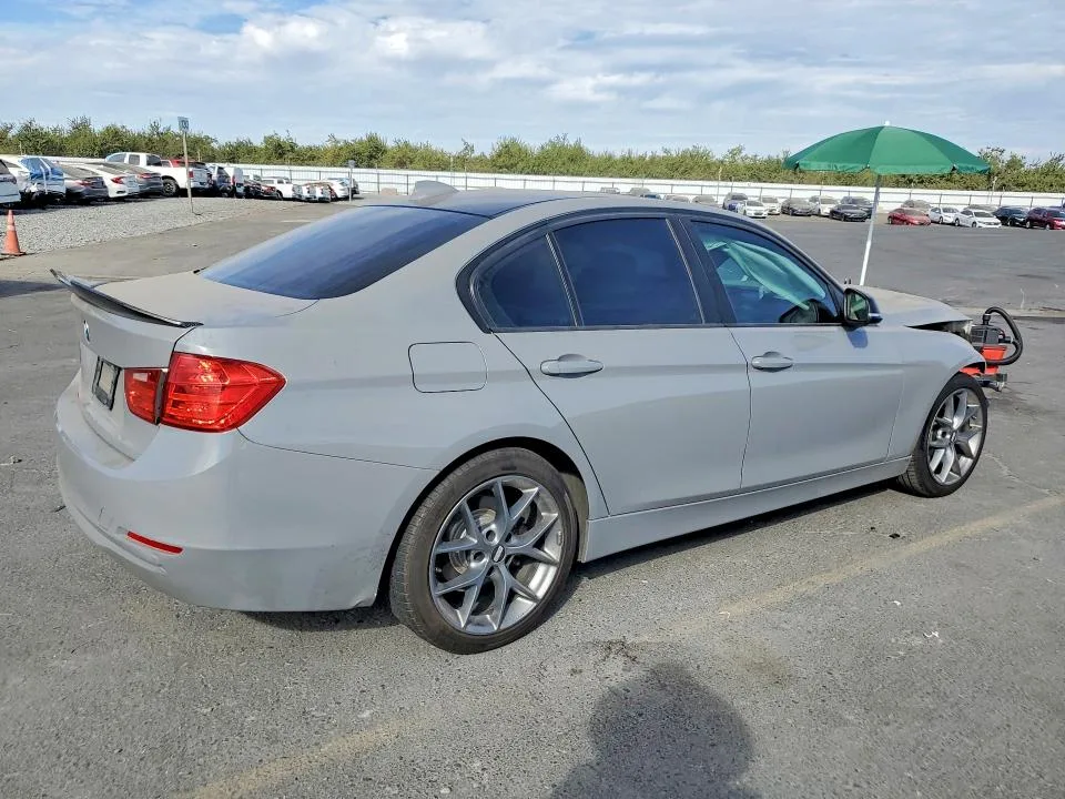 WBA3D3C5XEK154850 — 2014 BMW 328 photo 3