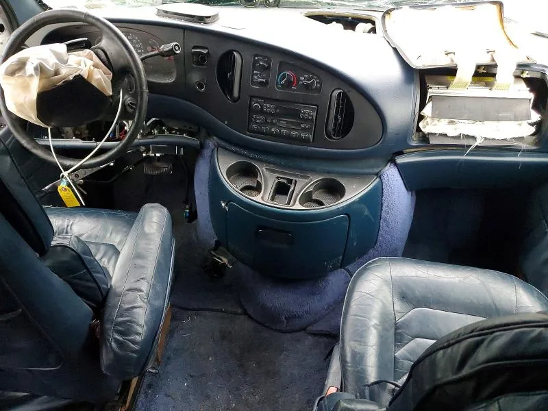 1FDEE1468VHC09342 — 1997 FORD ECONOLINE photo 8