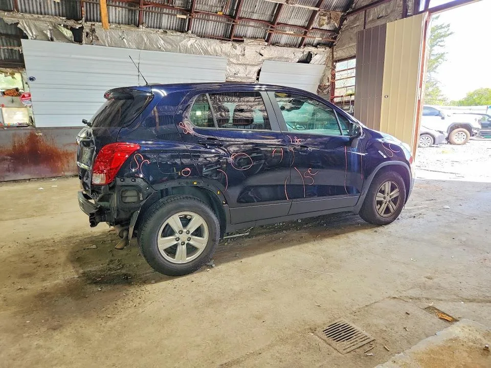 KL7CJKSB5MB321110 — 2021 CHEVROLET TRAX photo 3