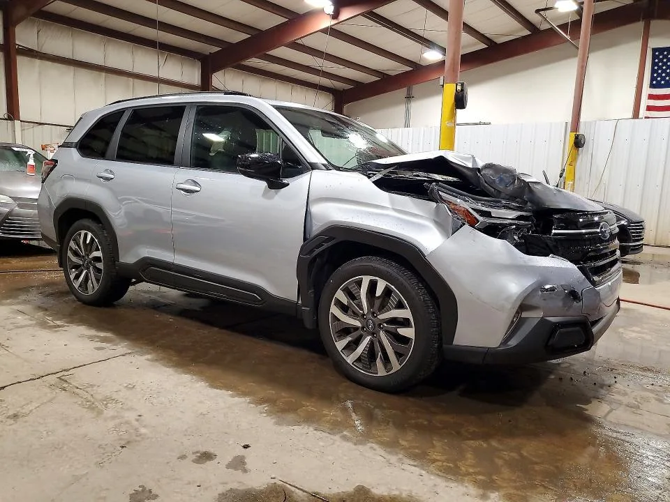 JF2SLDTC3SH591413 — 2025 SUBARU FORESTER photo 4
