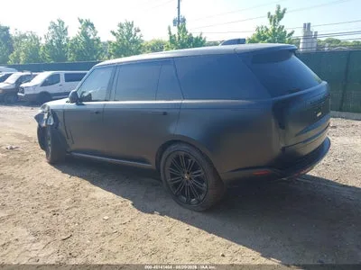 SALK1BE79PA024785 — 2023 LAND ROVER RANGE ROVER photo 3