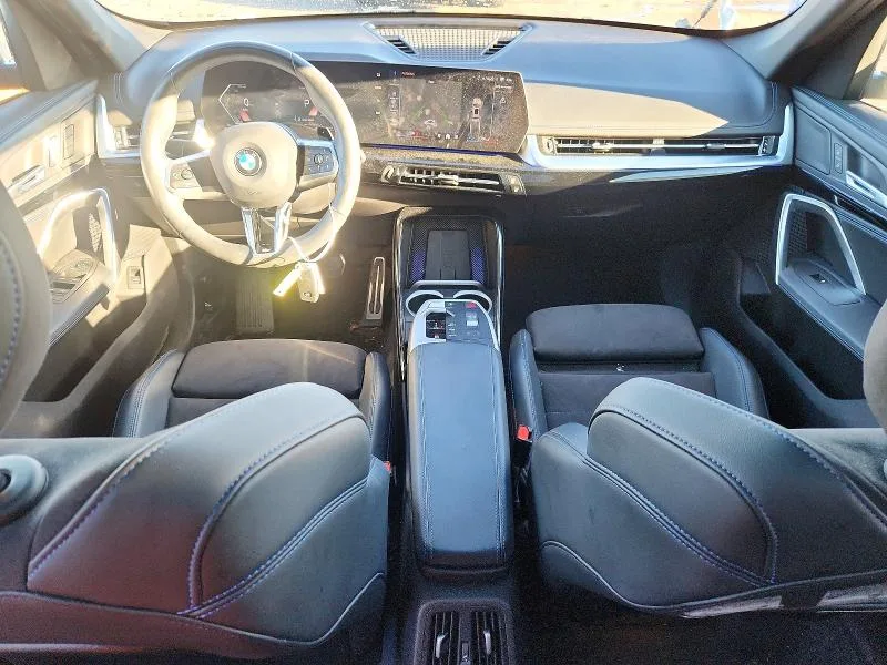 WBX73EF0XS5226016 — 2025 BMW X1 photo 8