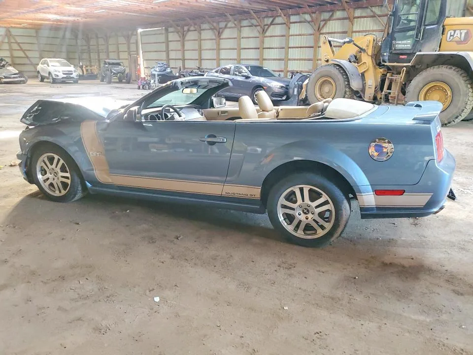 1ZVHT85H865196298 — 2006 FORD MUSTANG photo 2