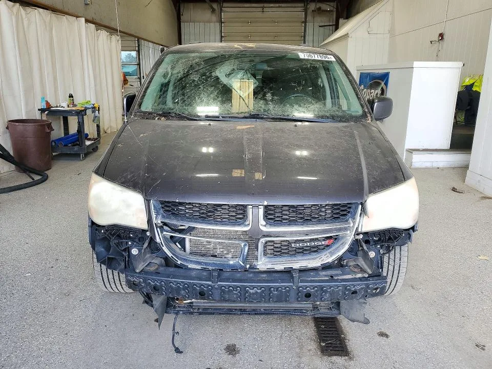 2C4RDGCG0FR528861 — 2015 DODGE GRAND CARAVAN photo 5