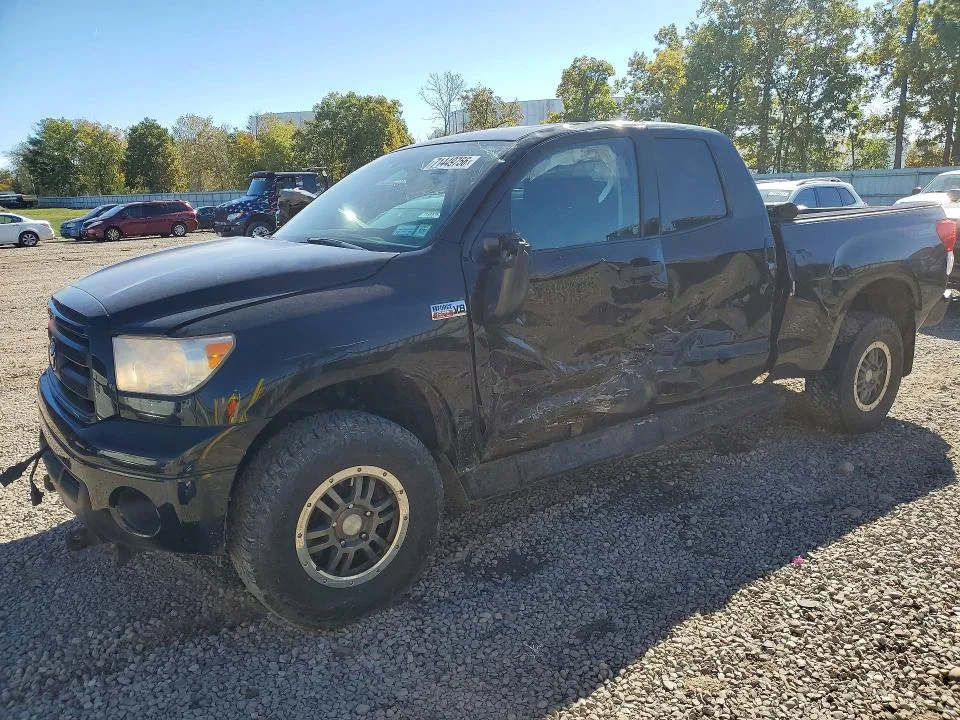 5TFUY5F14BX163669 — 2011 TOYOTA TUNDRA photo 1