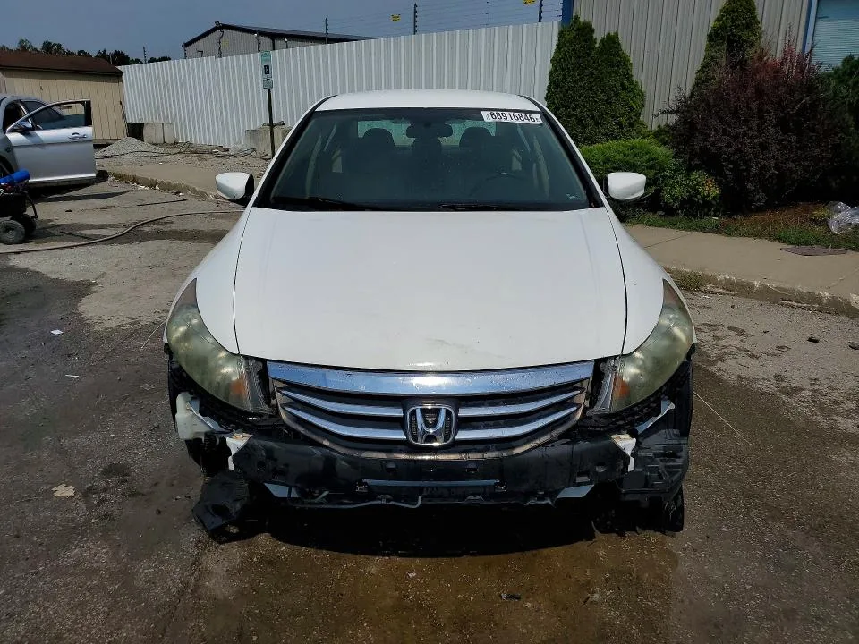 1HGCP2F62CA037454 — 2012 HONDA ACCORD photo 5