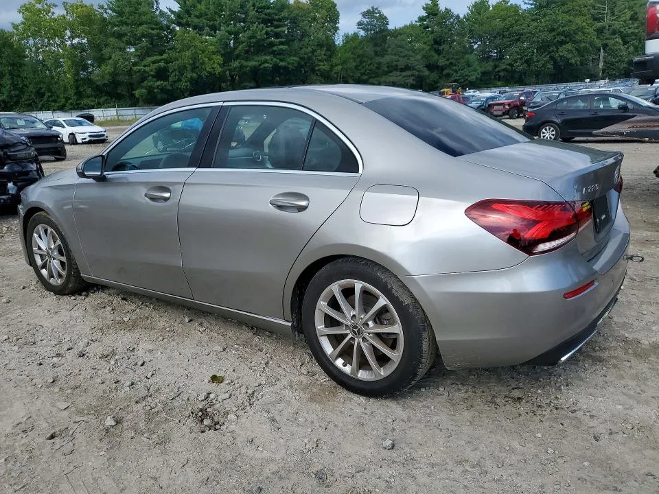W1K3G4FB5MJ270548 — 2021 MERCEDES-BENZ A photo 2