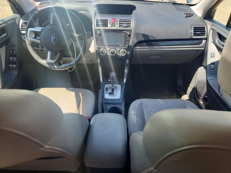 JF2SJARC5JH532535 — 2018 SUBARU FORESTER photo 8