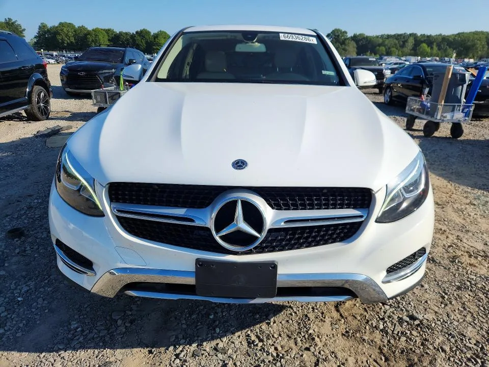 WDC0J4KB9KF530397 — 2019 MERCEDES-BENZ GLC COUPE photo 5