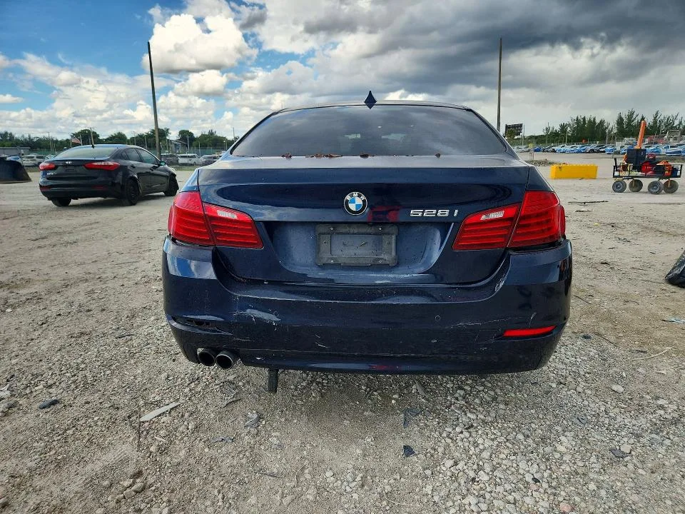 WBA5A5C51GG347505 — 2016 BMW 528 photo 6