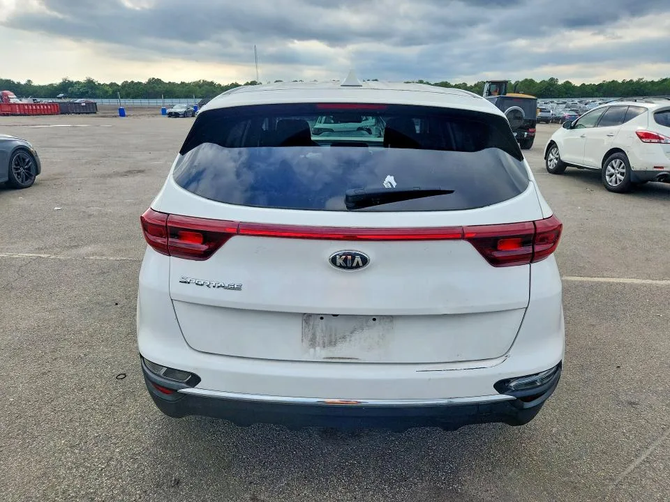 KNDPMCAC8L7675989 — 2020 KIA SPORTAGE photo 6