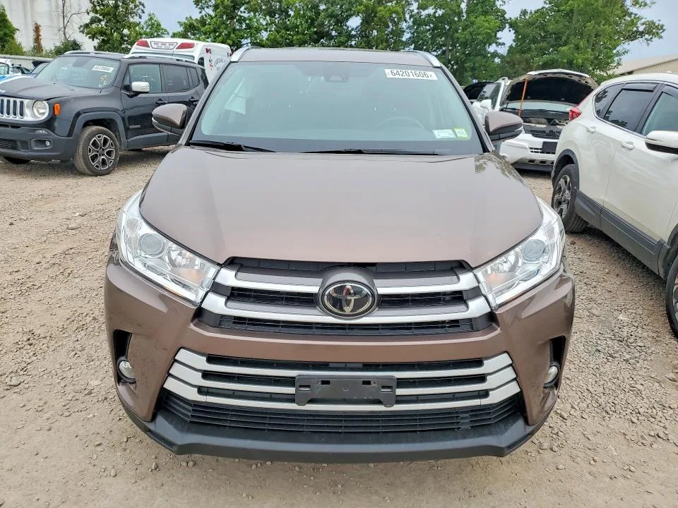 5TDJZRFH6JS880860 — 2018 TOYOTA HIGHLANDER photo 5