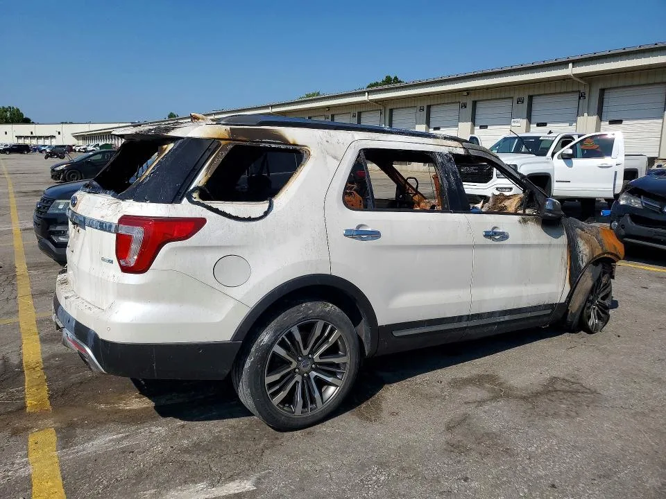 1FM5K8HT4GGC70679 — 2016 FORD EXPLORER photo 3