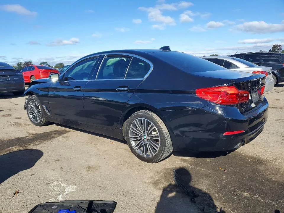 WBAJA5C59JWA57320 — 2018 BMW 530 photo 2