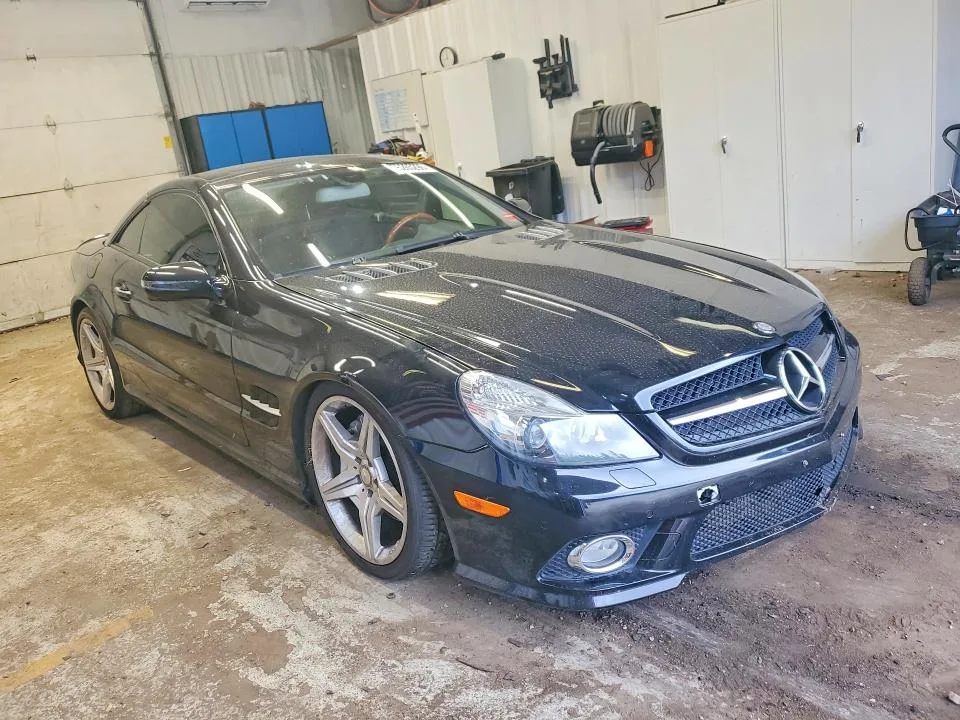 WDBSK7BA0BF164767 — 2011 MERCEDES-BENZ SL photo 4