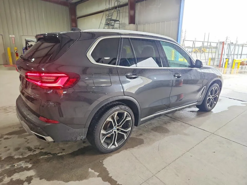 5UXCR4C07L9C43814 — 2020 BMW X5 photo 3