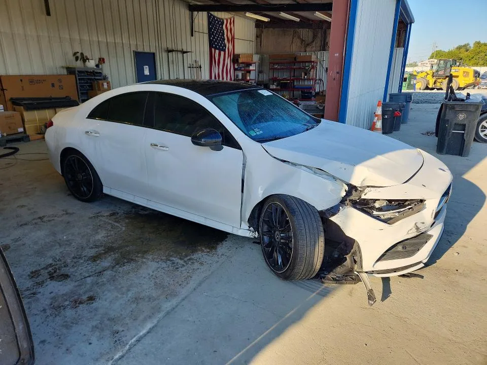 W1K5J4GB4NN318785 — 2022 MERCEDES-BENZ CLA photo 4