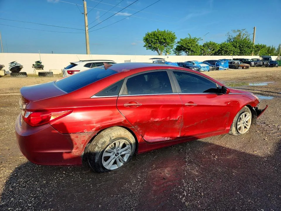 5NPEB4AC7BH109125 — 2011 HYUNDAI SONATA photo 3