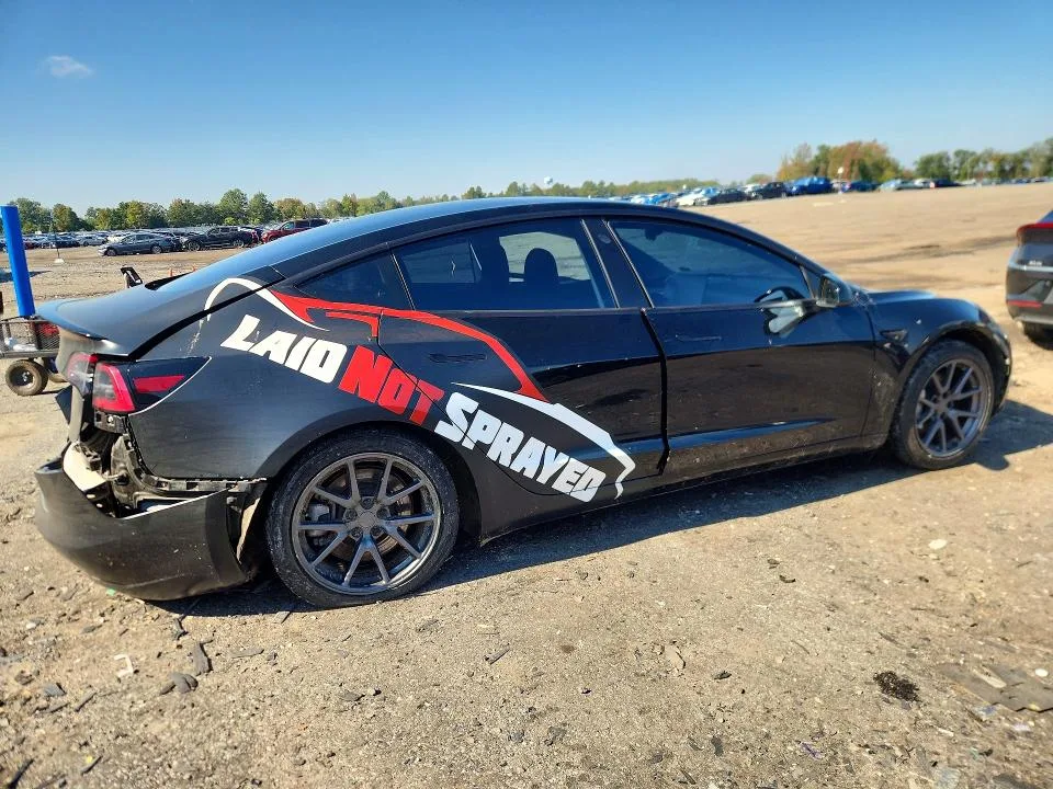 5YJ3E1EA9KF361818 — 2019 TESLA MODEL 3 photo 3