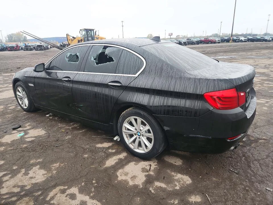 WBA5A7C54ED617501 — 2014 BMW 528 photo 2